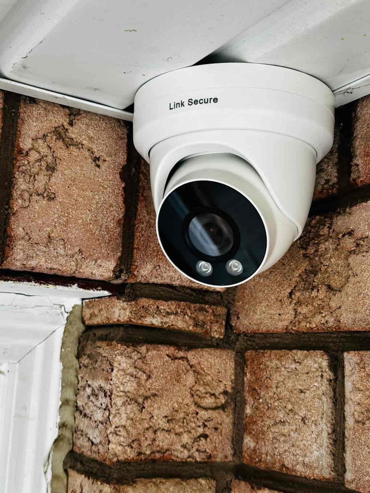 Which CCTV Camera Records Voice
